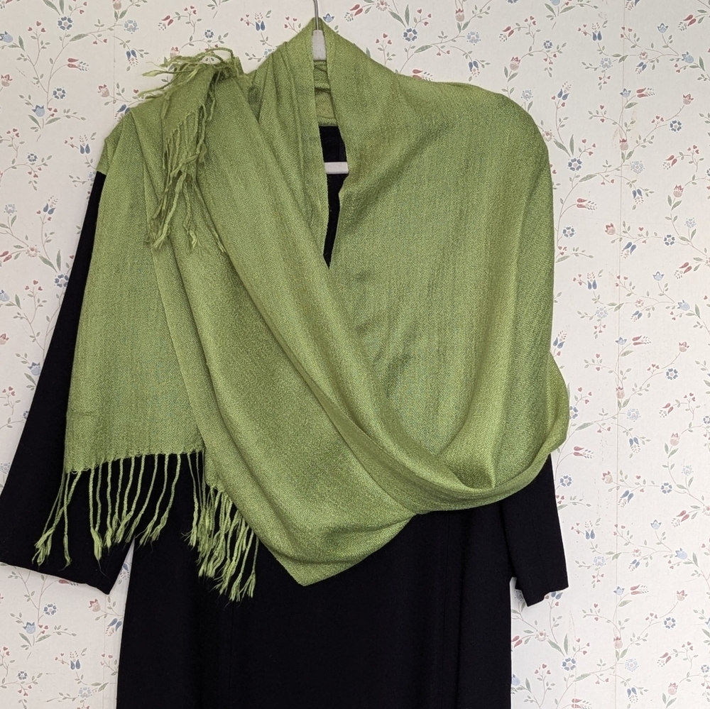 Lime green Fringed Scarf Shawl Shrug Cotton blend no tags Woven Sheen Boho